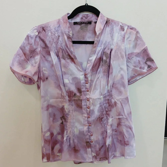 SILKY floral purple button down blouse size small fairy / cottage core / vintage - Picture 1 of 4